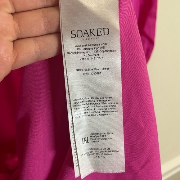 Soaked in Luxury SLEline Wrap Dress in Fuchsia Fedora Size Small - Picture 9 of 9